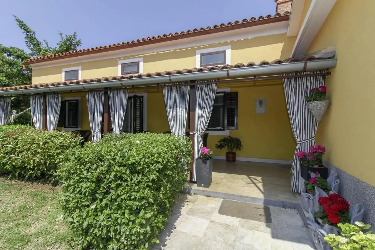 Jolanda In Plomin - Haus Fuer 4-6 Personen Villa Croatia